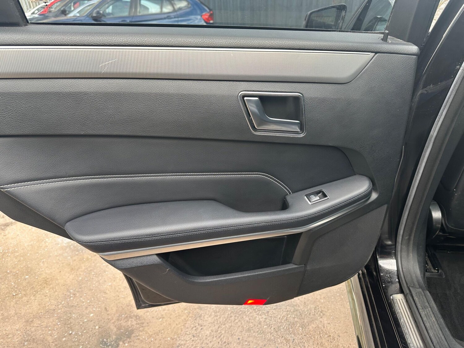 Used Mercedes-Benz E Class 2015 for sale - 78020115: Photo 36