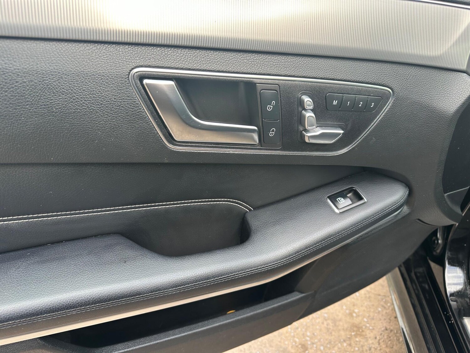 Used Mercedes-Benz E Class 2015 for sale - 78020115: Photo 39