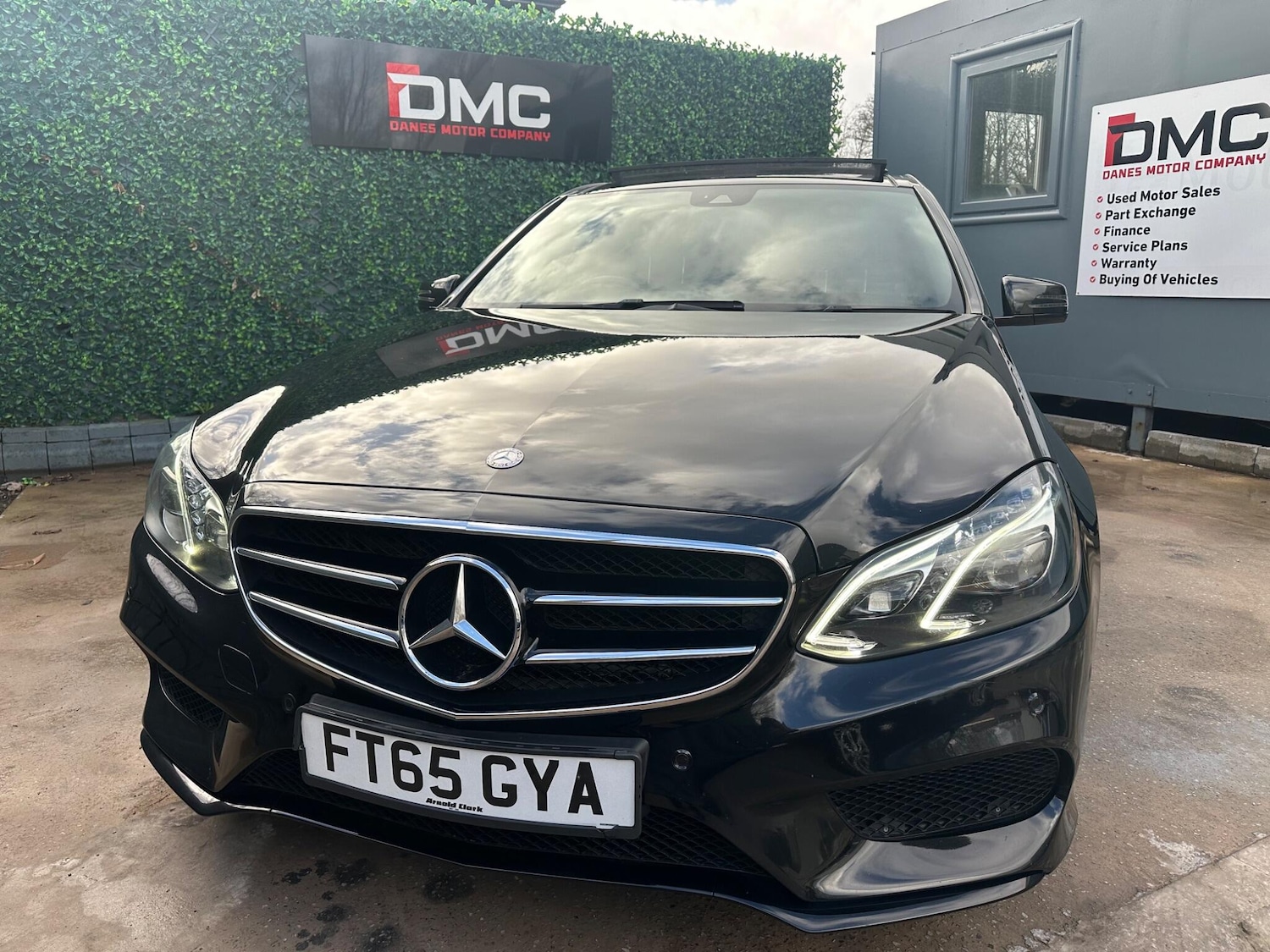 Used Mercedes-Benz E Class 2015 for sale - 78020115: Photo 4