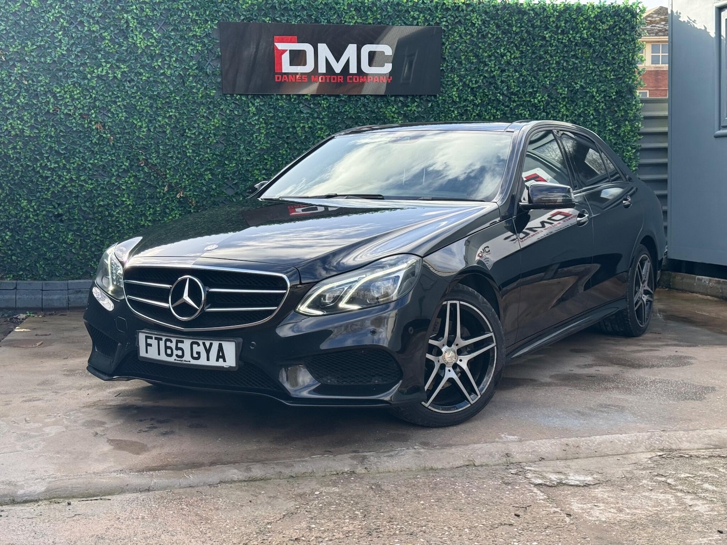 Used Mercedes-Benz E Class 2015 for sale - 78020115: Photo 5