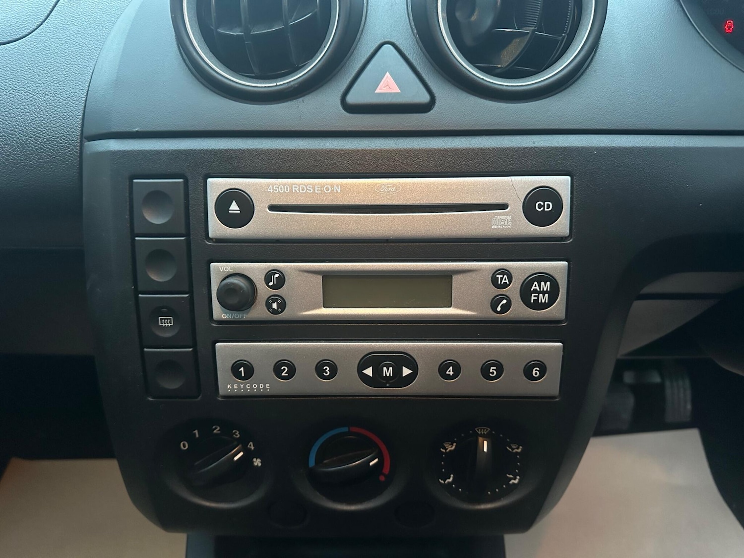 Used Ford Fiesta 2005 for sale - 77278868: Photo 22