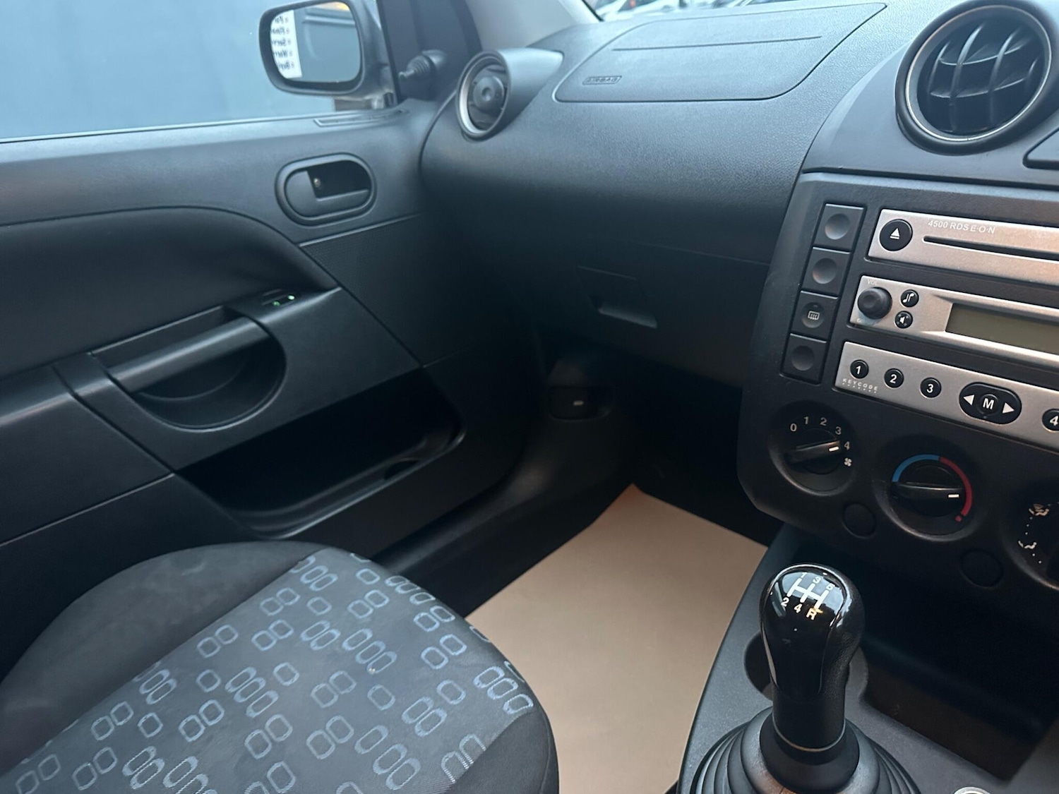 Used Ford Fiesta 2005 for sale - 77278868: Photo 25