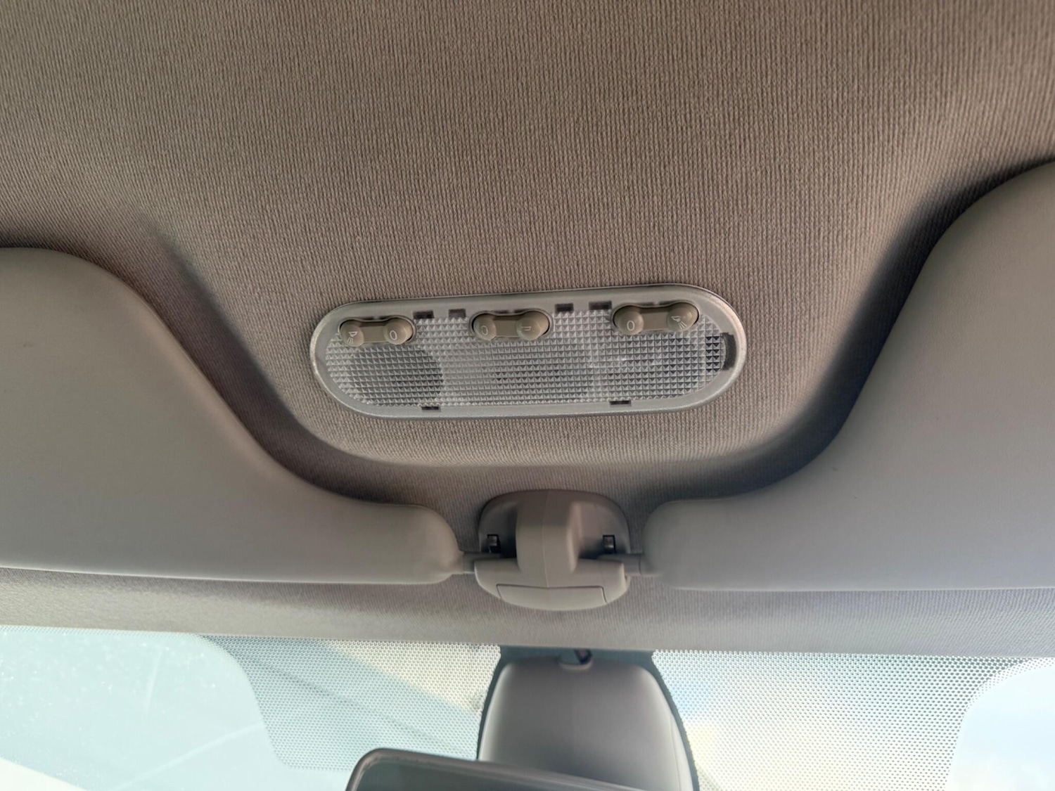 Used Renault Clio 2010 for sale - 77468503: Photo 26