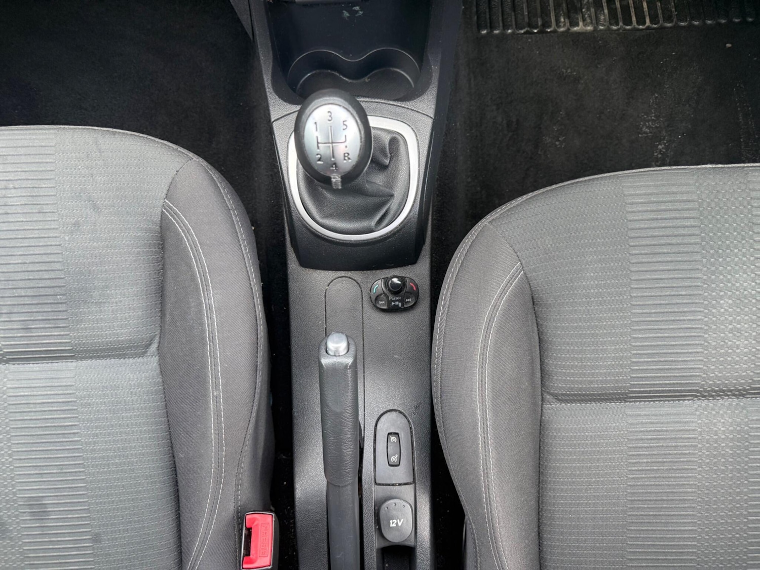 Used Renault Clio 2010 for sale - 77468503: Photo 29