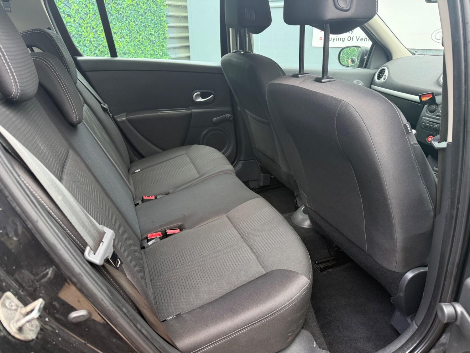 Used Renault Clio 2010 for sale - 77468503: Photo 32