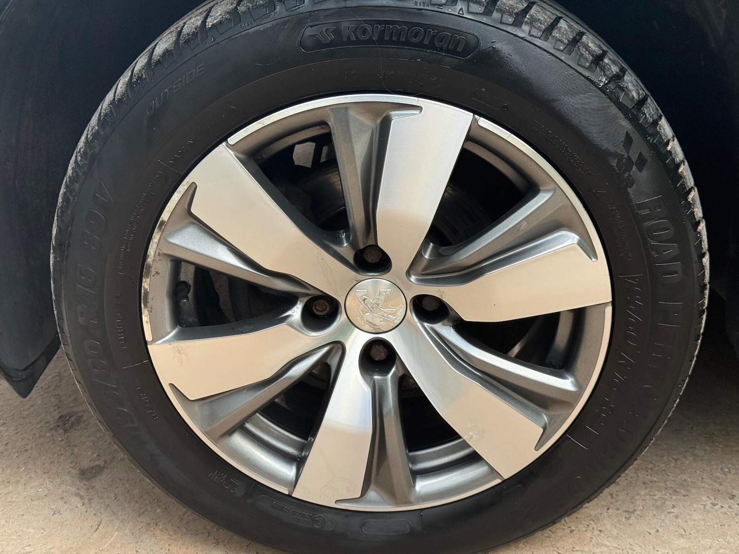 Used Peugeot 2008 2015 for sale - 76898361: Photo 18