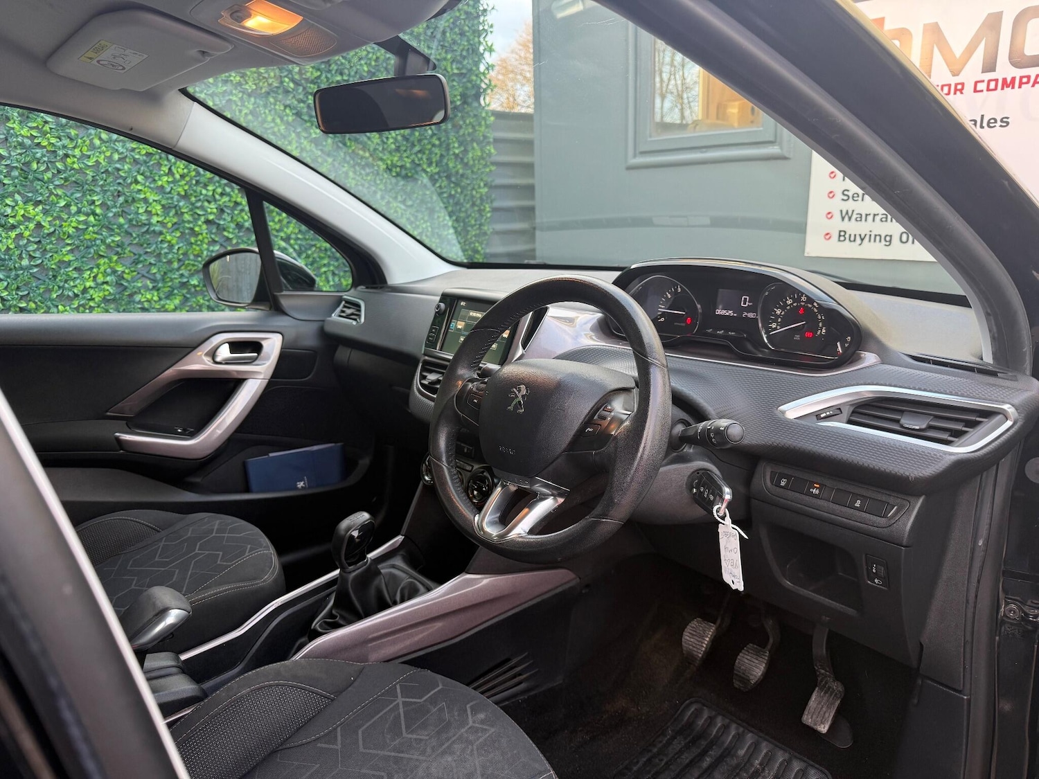 Used Peugeot 2008 2015 for sale - 76898361: Photo 20