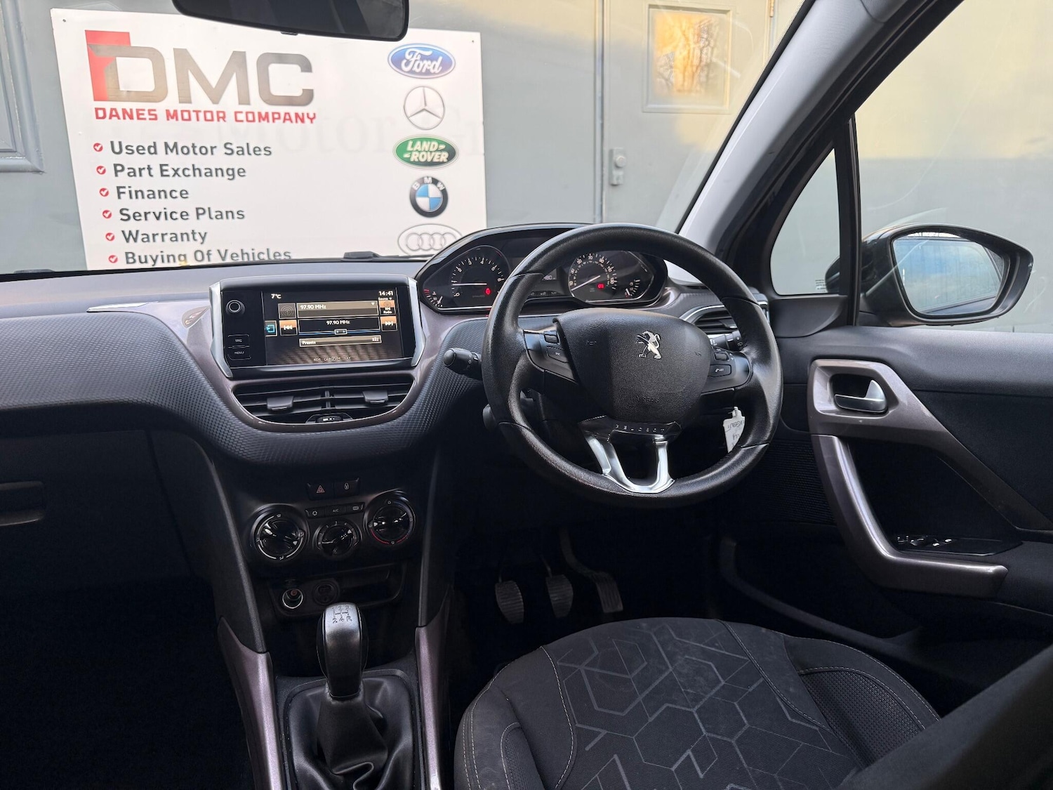 Used Peugeot 2008 2015 for sale - 76898361: Photo 22