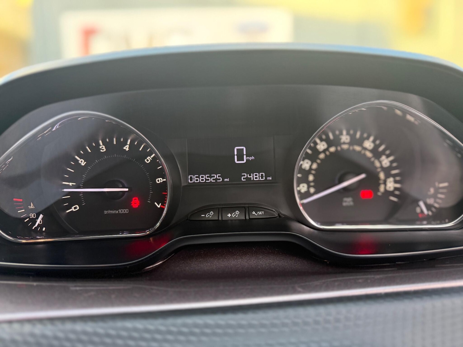 Used Peugeot 2008 2015 for sale - 76898361: Photo 24