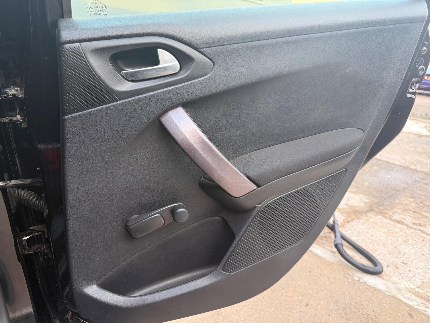 Used Peugeot 2008 2015 for sale - 76898361: Photo 39