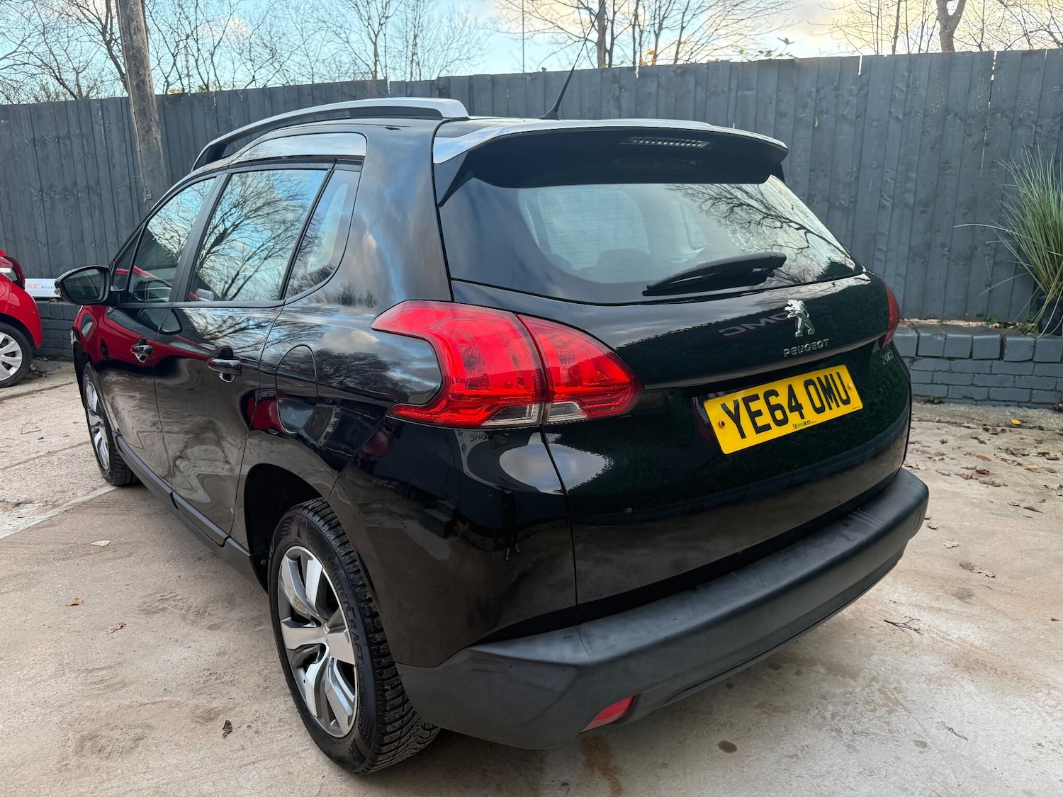 Used Peugeot 2008 2015 for sale - 76898361: Photo 7