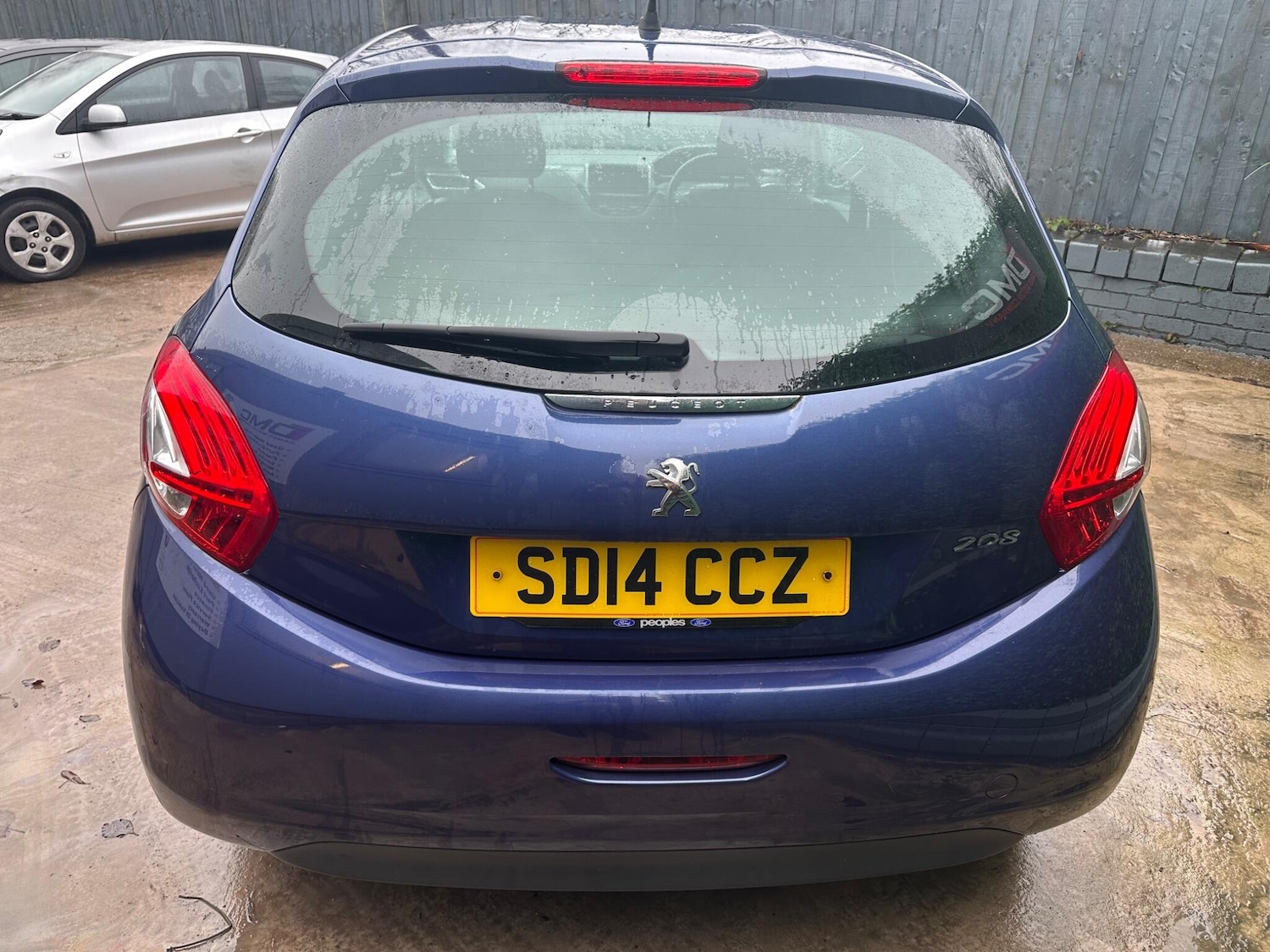 Used Peugeot 208 2014 for sale - 77255494: Photo 14