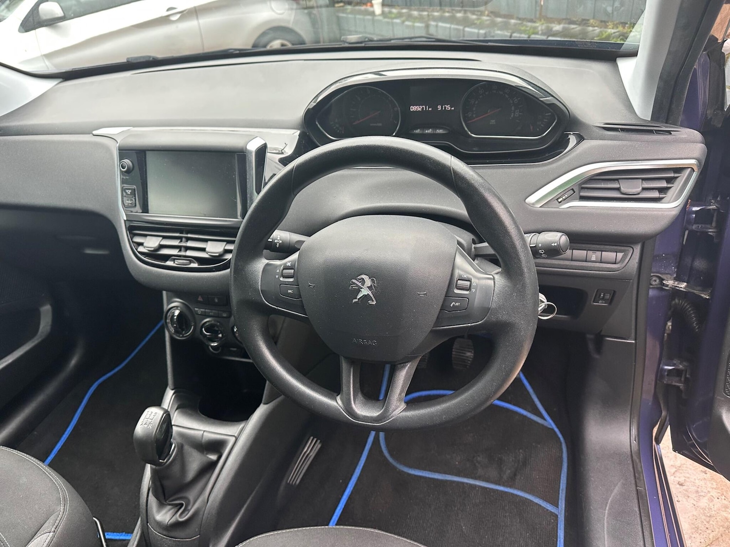 Used Peugeot 208 2014 for sale - 77255494: Photo 22
