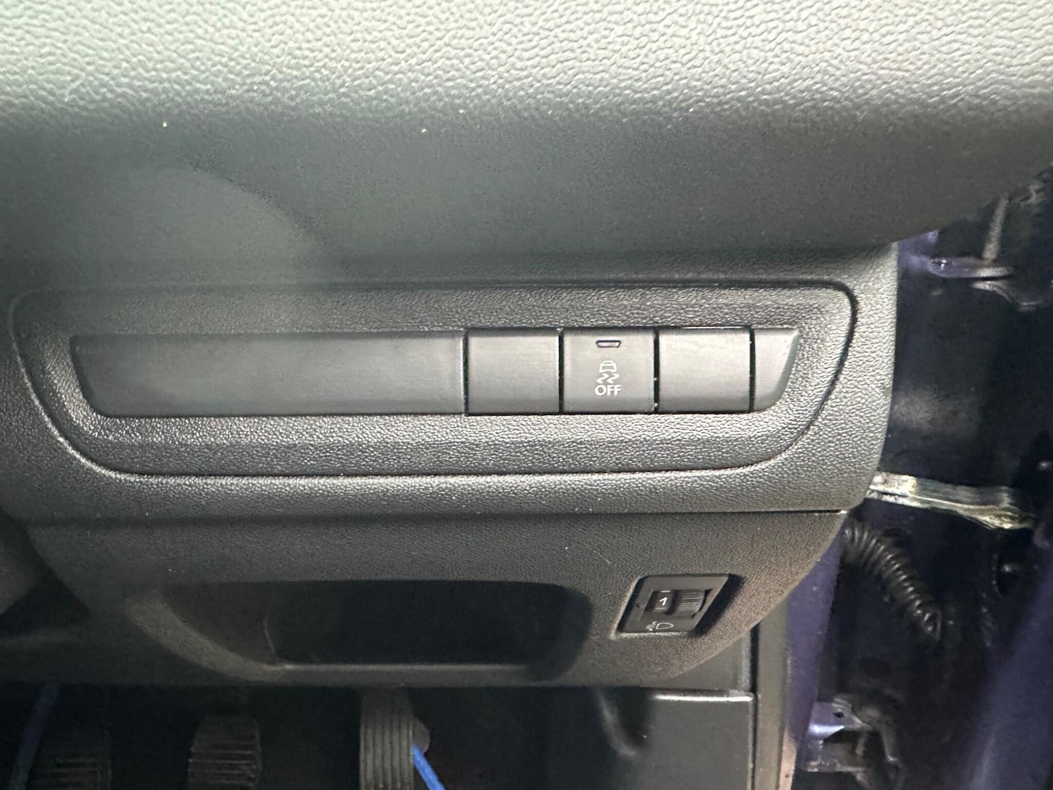 Used Peugeot 208 2014 for sale - 77255494: Photo 25