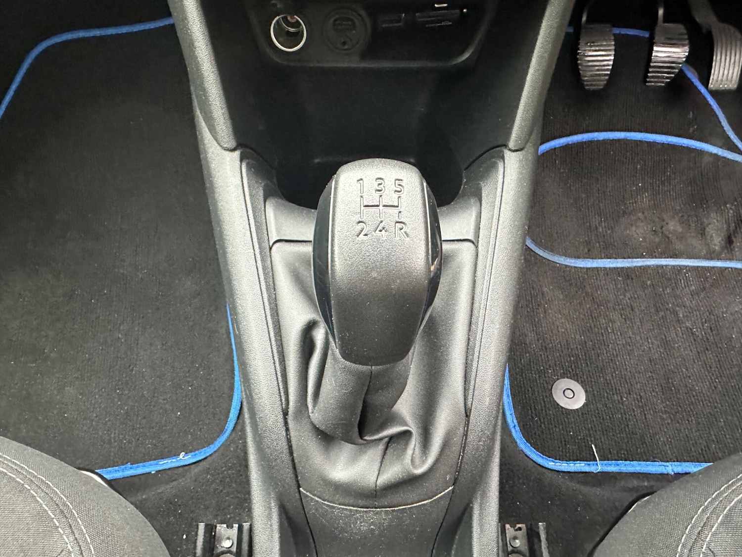 Used Peugeot 208 2014 for sale - 77255494: Photo 30