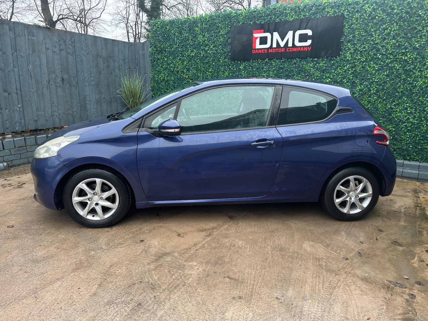 Used Peugeot 208 2014 for sale - 77255494: Photo 7