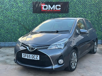 Used Toyota Yaris 2015 for sale - 76824642: Photo