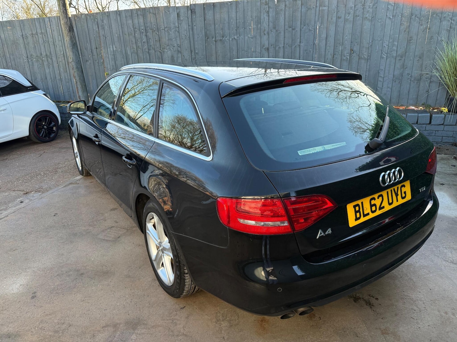 Used Audi A4 2013 for sale - 77130948: Photo 11