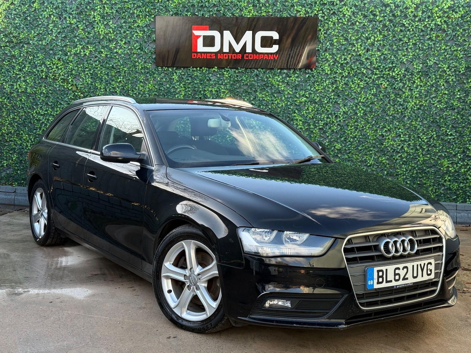 Used Audi A4 2013 for sale - 77130948: Photo 2