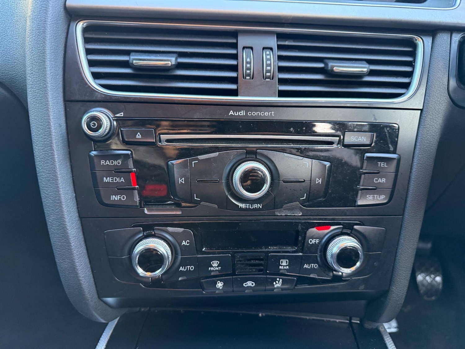 Used Audi A4 2013 for sale - 77130948: Photo 20