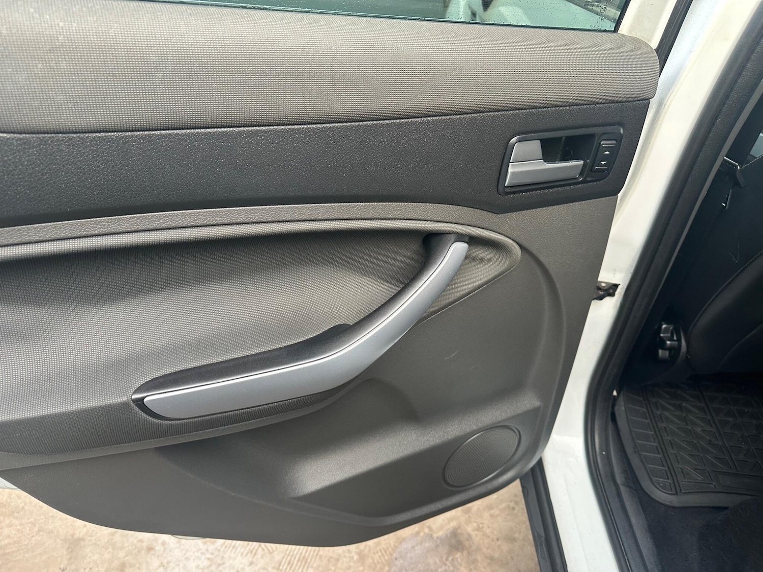 Used Ford Kuga 2010 for sale - 77203040: Photo 17