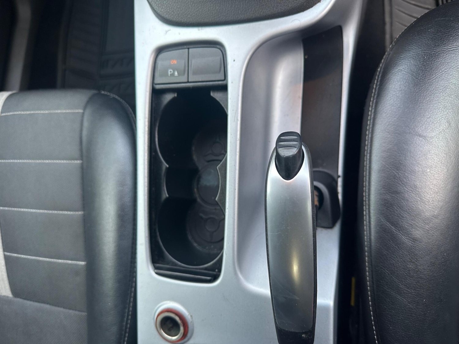 Used Ford Kuga 2010 for sale - 77203040: Photo 29