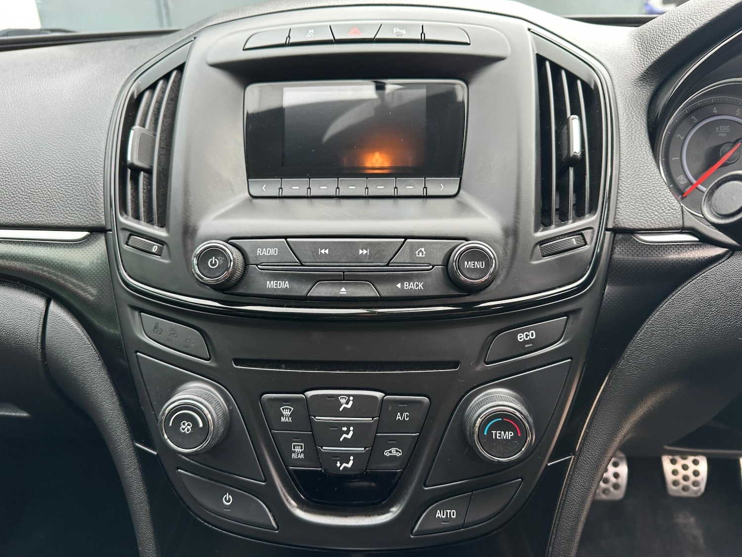 Used Vauxhall Insignia 2015 for sale - 76850188: Photo 27