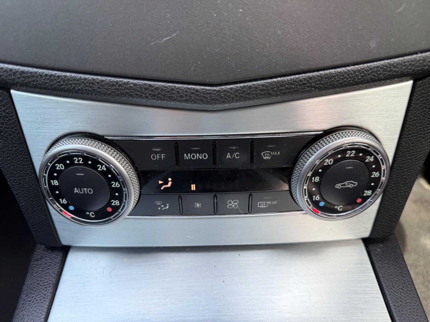 Used Mercedes-Benz C Class 2009 for sale - 76825052: Photo 24