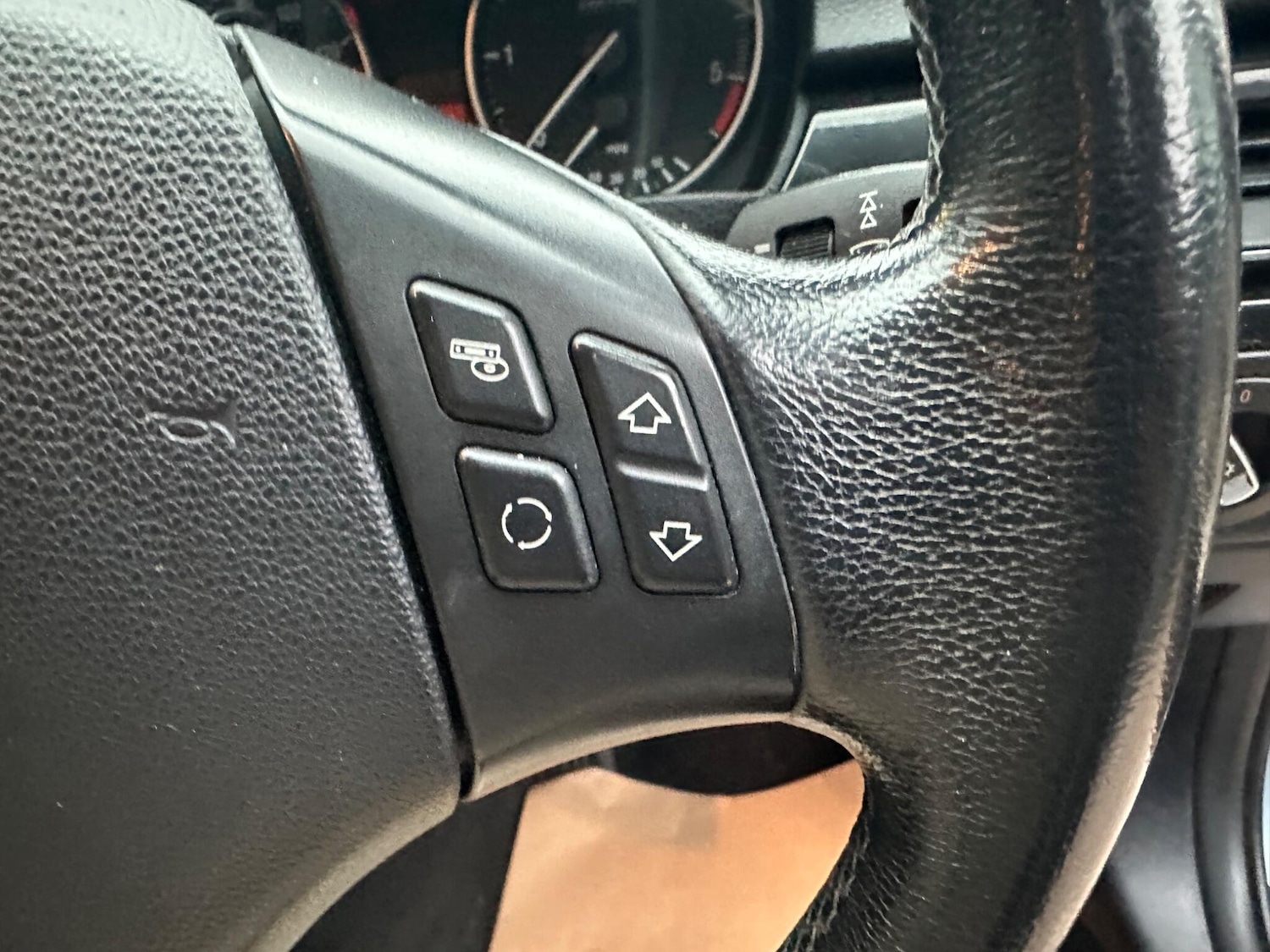 Used BMW 3 Series 2010 for sale - 77130682: Photo 16