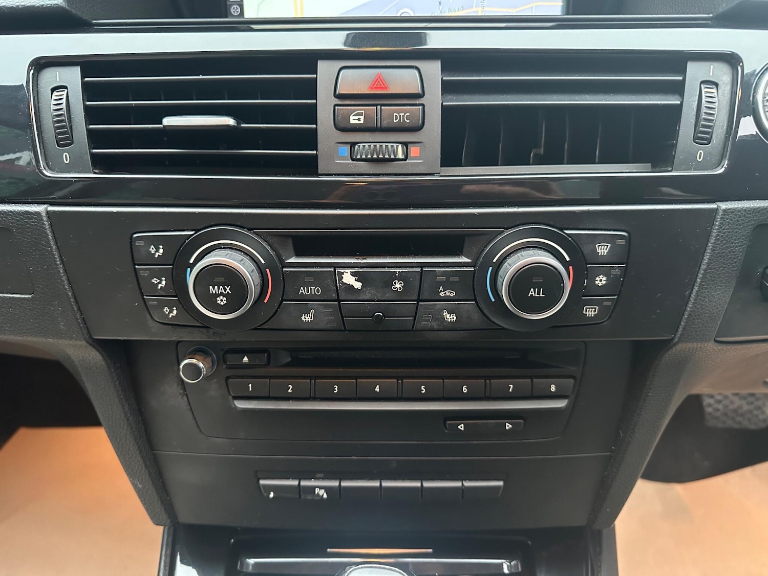 Used BMW 3 Series 2010 for sale - 77130682: Photo 19