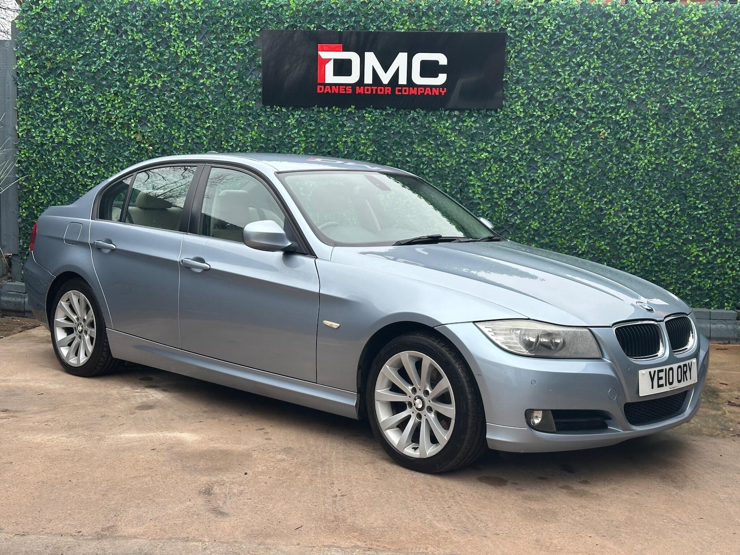 Used BMW 3 Series 2010 for sale - 77130682: Photo 2