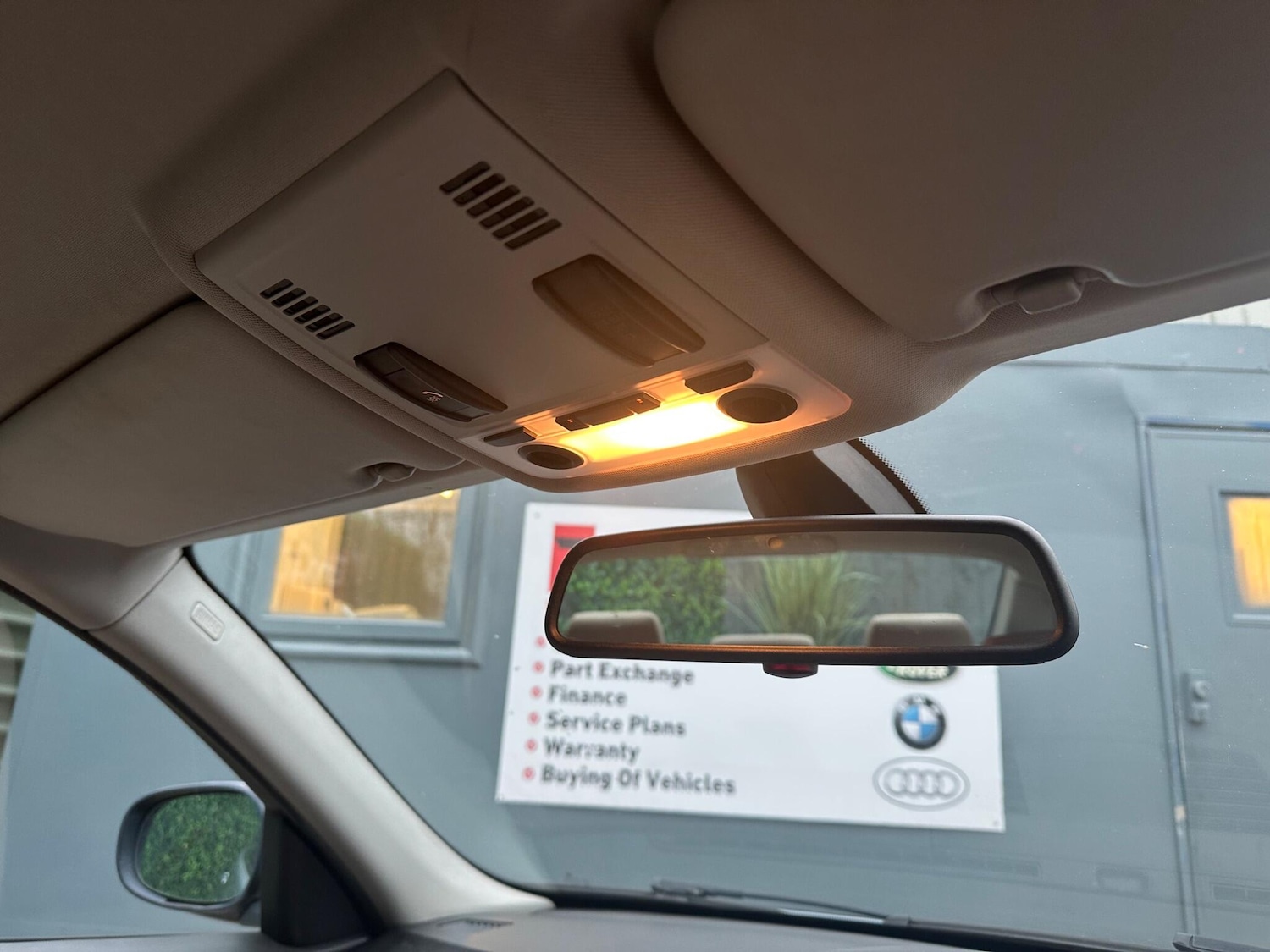 Used BMW 3 Series 2010 for sale - 77130682: Photo 27