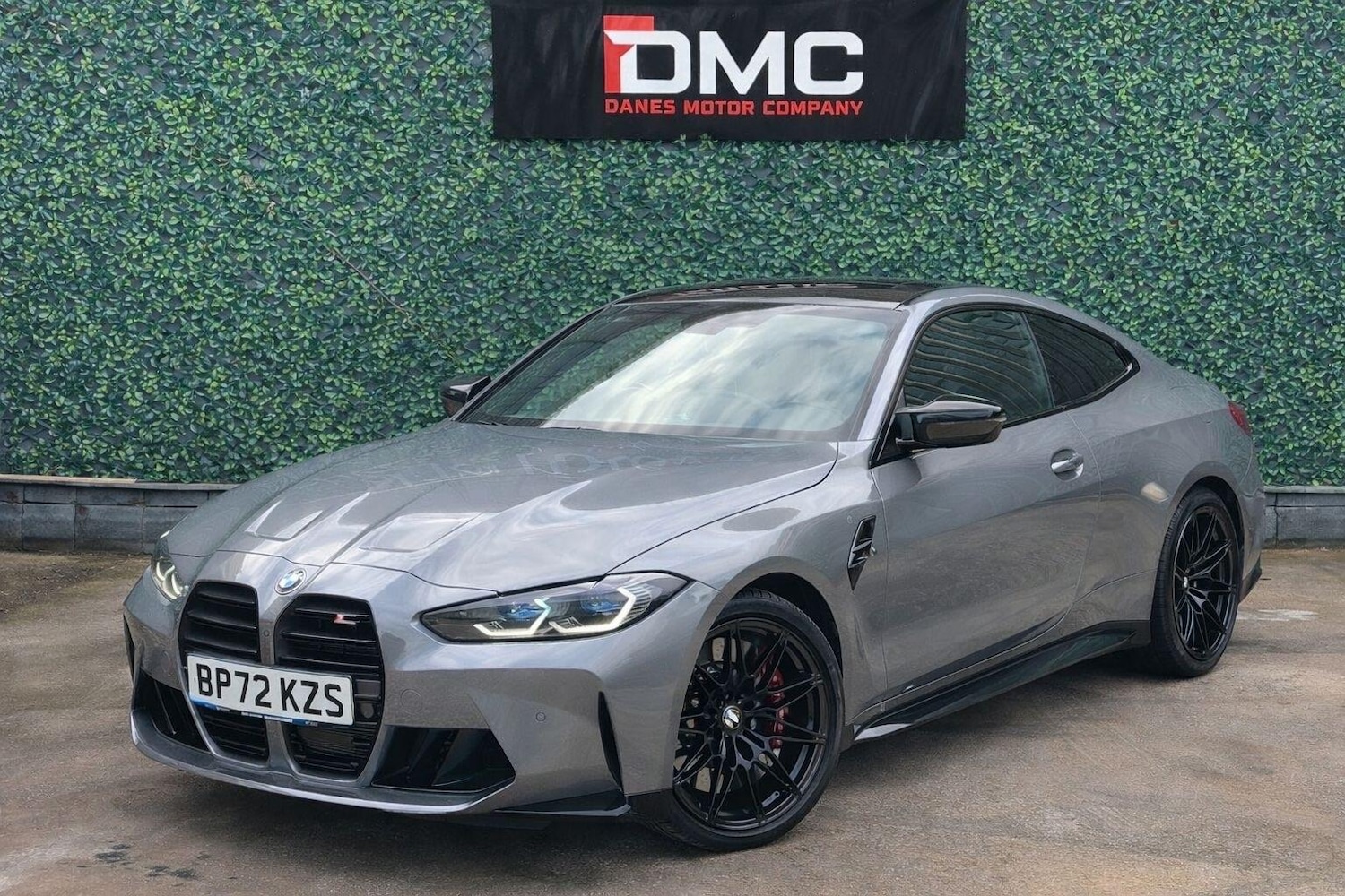 Used BMW M4 for sale - 77853479: Photo 2