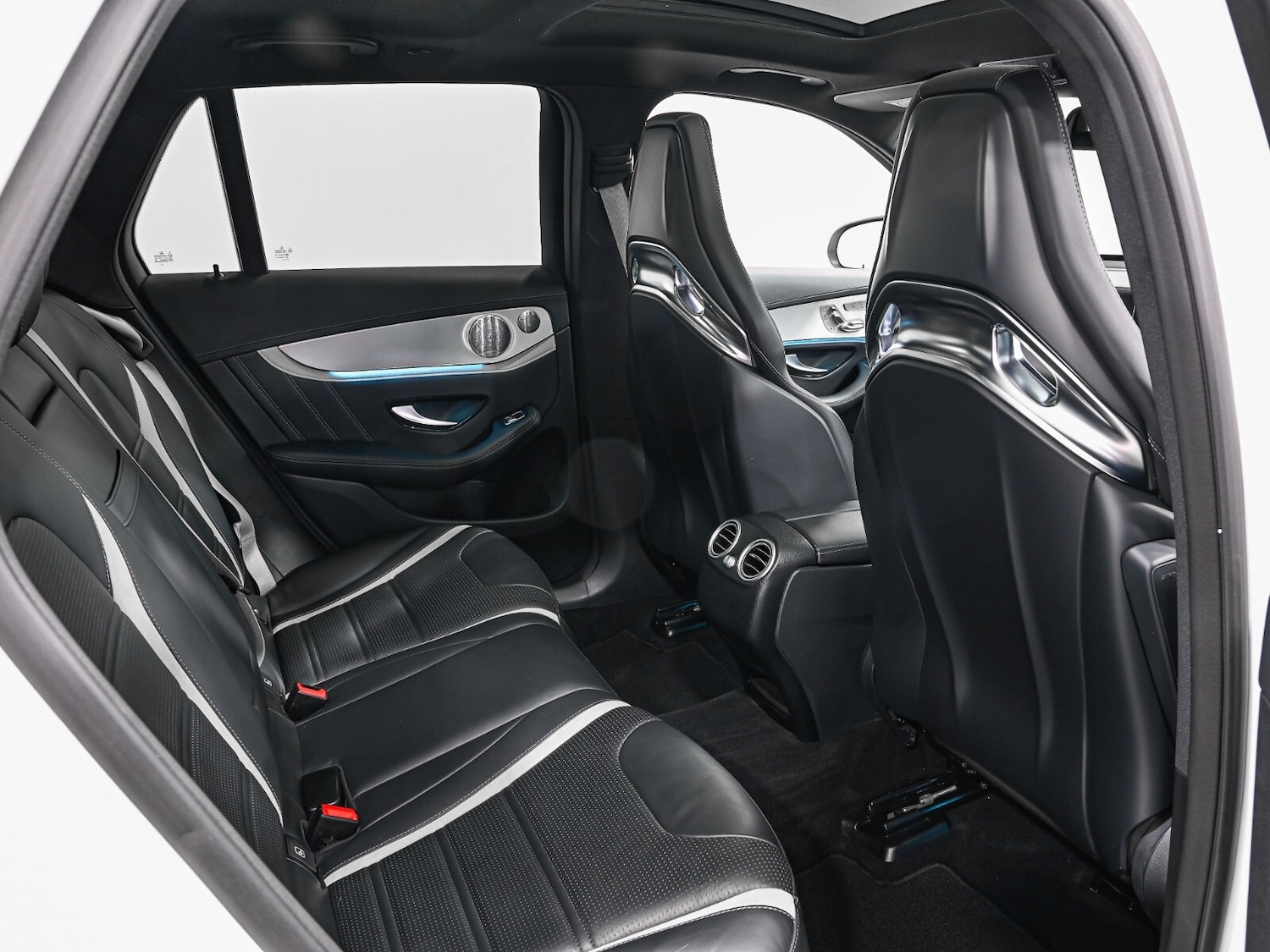 Used Mercedes-Benz GLC 2019 for sale - 77133877: Photo 29