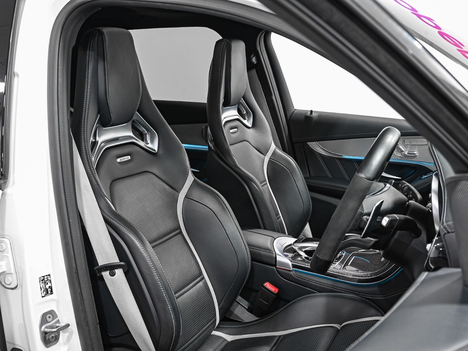 Used Mercedes-Benz GLC 2019 for sale - 77133877: Photo 4