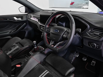 Used Ford Focus 2023 for sale - 79503039: Photo