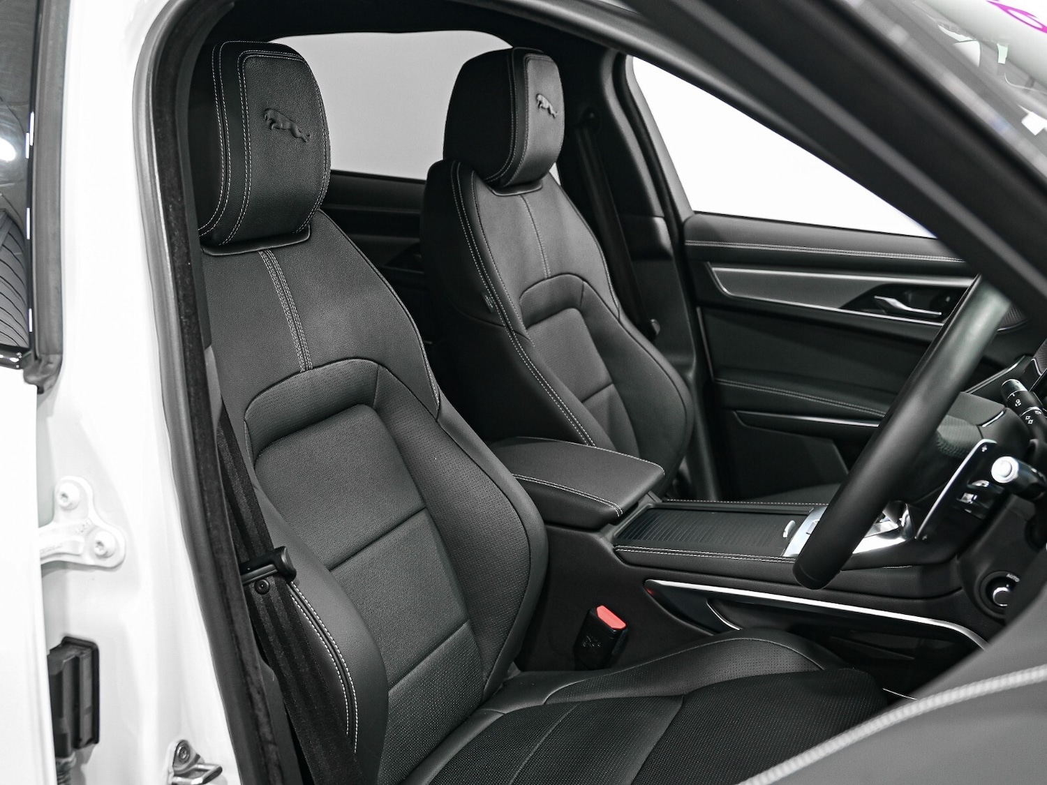 Used Jaguar F-Pace 2022 for sale - 77393469: Photo 3