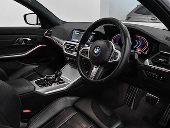 Used BMW 3 Series 2021 for sale - 78575834: Photo