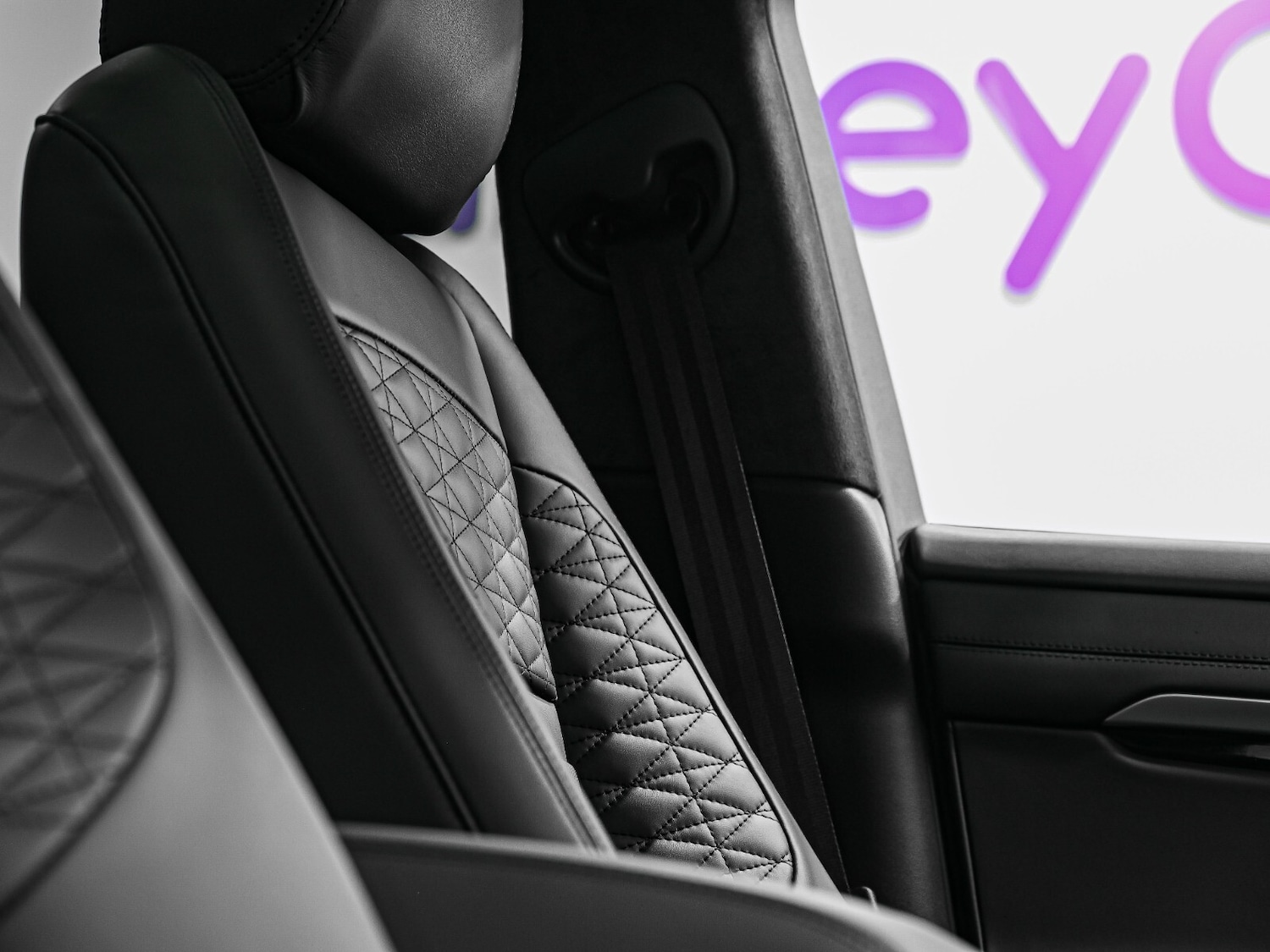 Used Land Rover Range Rover Evoque 2023 for sale - 76086817: Photo 3