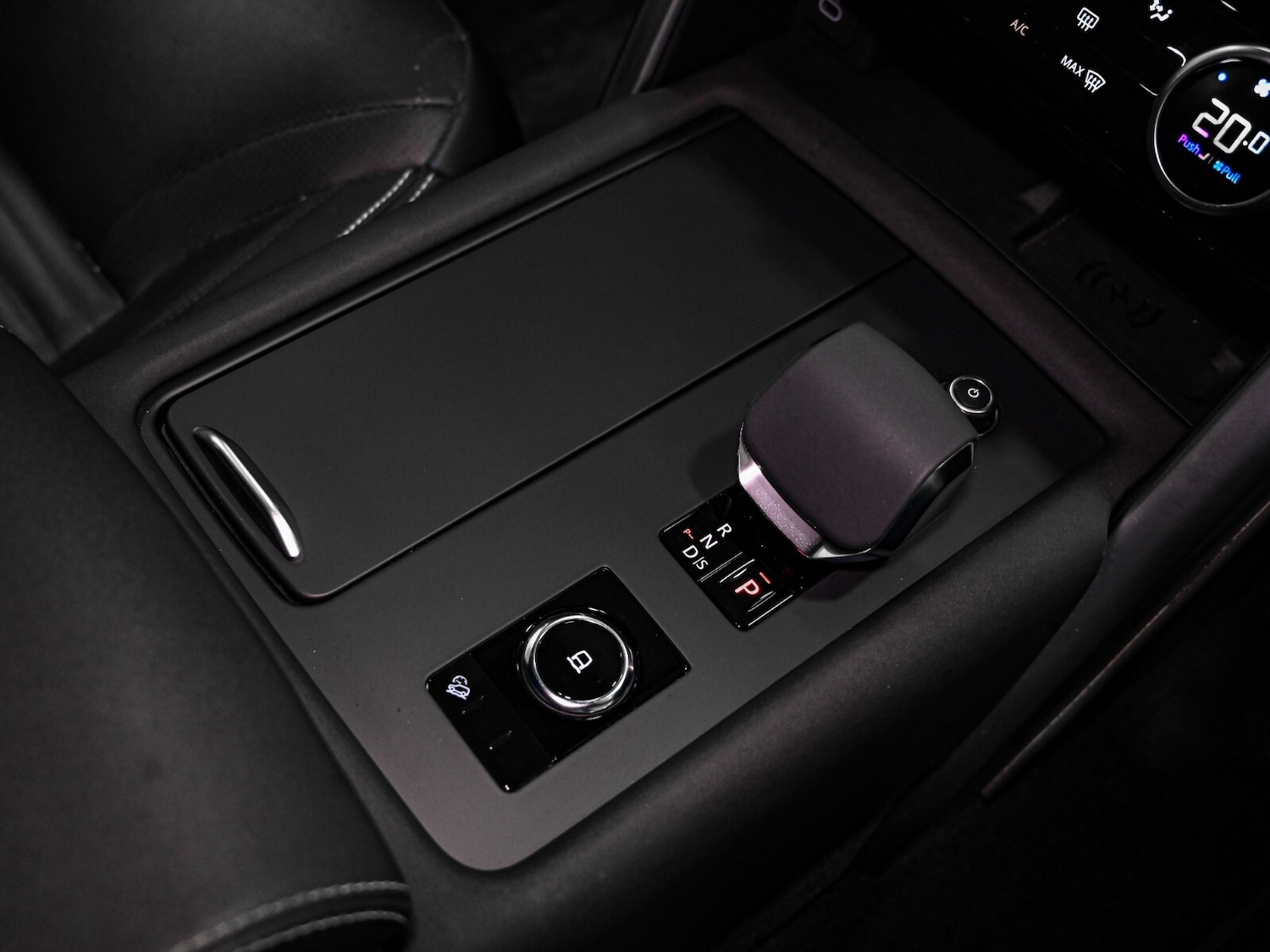 Used Land Rover Discovery 2023 for sale - 76872530: Photo 13