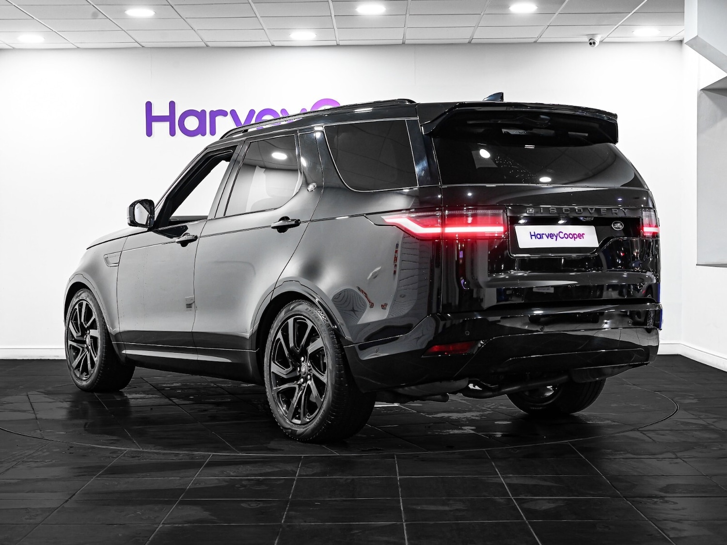 Used Land Rover Discovery 2023 for sale - 76872530: Photo 5