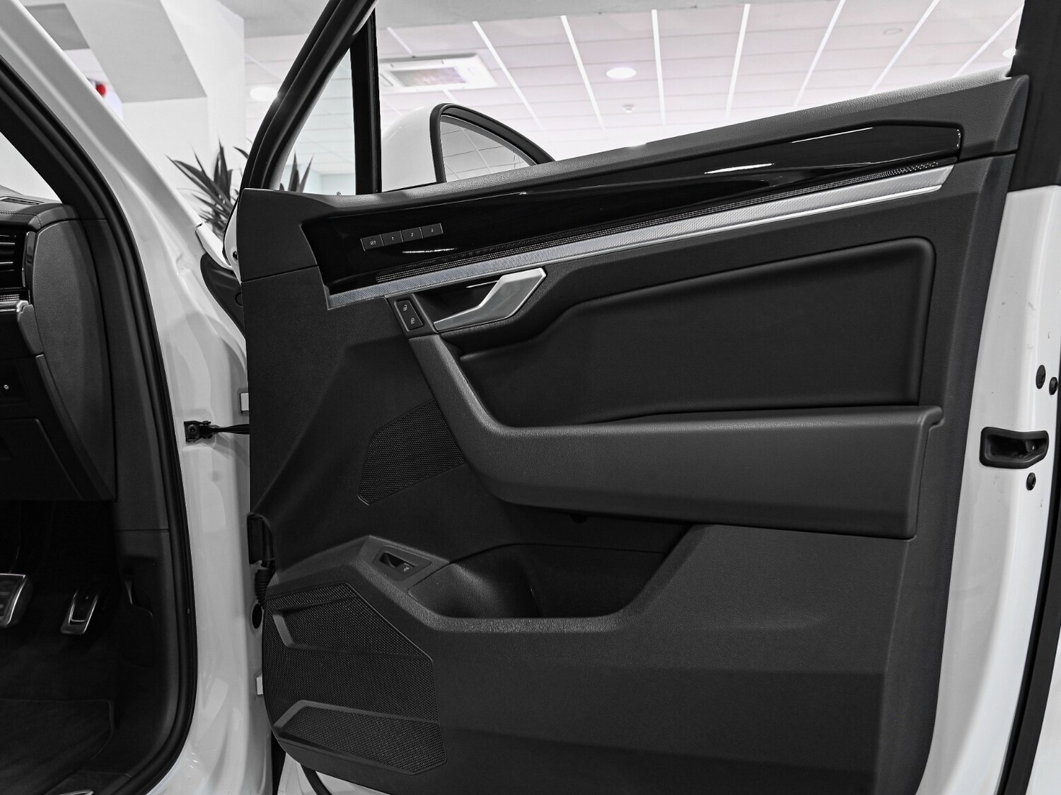 Used Volkswagen Touareg 2019 for sale - 76868473: Photo 22