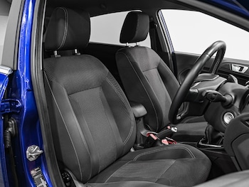 Used Ford Fiesta 2016 for sale - 77247931: Photo