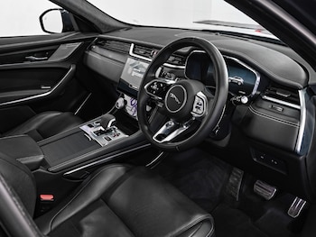 Used Jaguar F-Pace 2024 for sale - 78995174: Photo