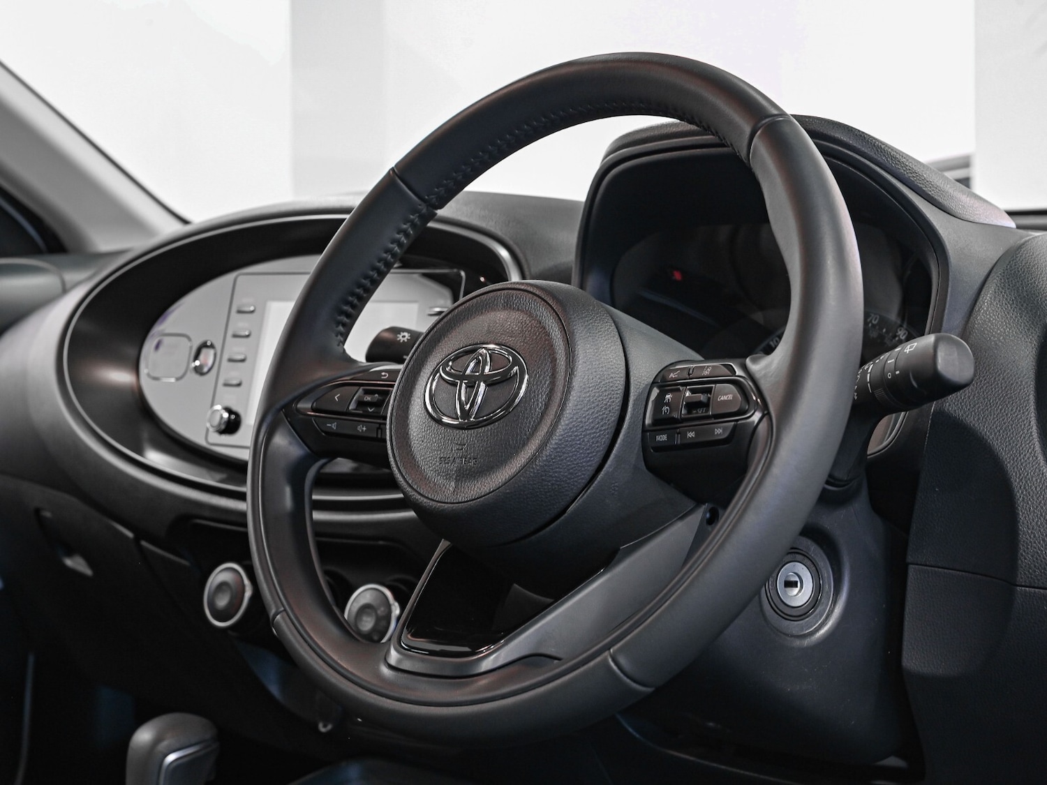 Used Toyota Aygo X 2022 for sale - 76872486: Photo 11