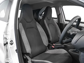 Used Toyota Aygo X 2022 for sale - 76872486: Photo