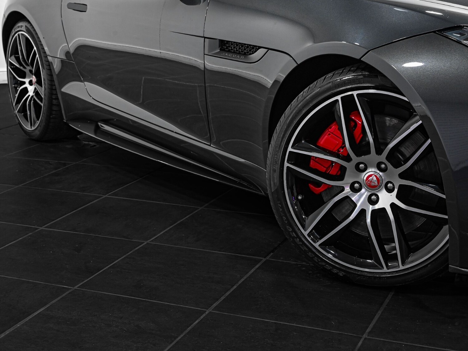 Used Jaguar F-Type 2019 for sale - 76074438: Photo 27