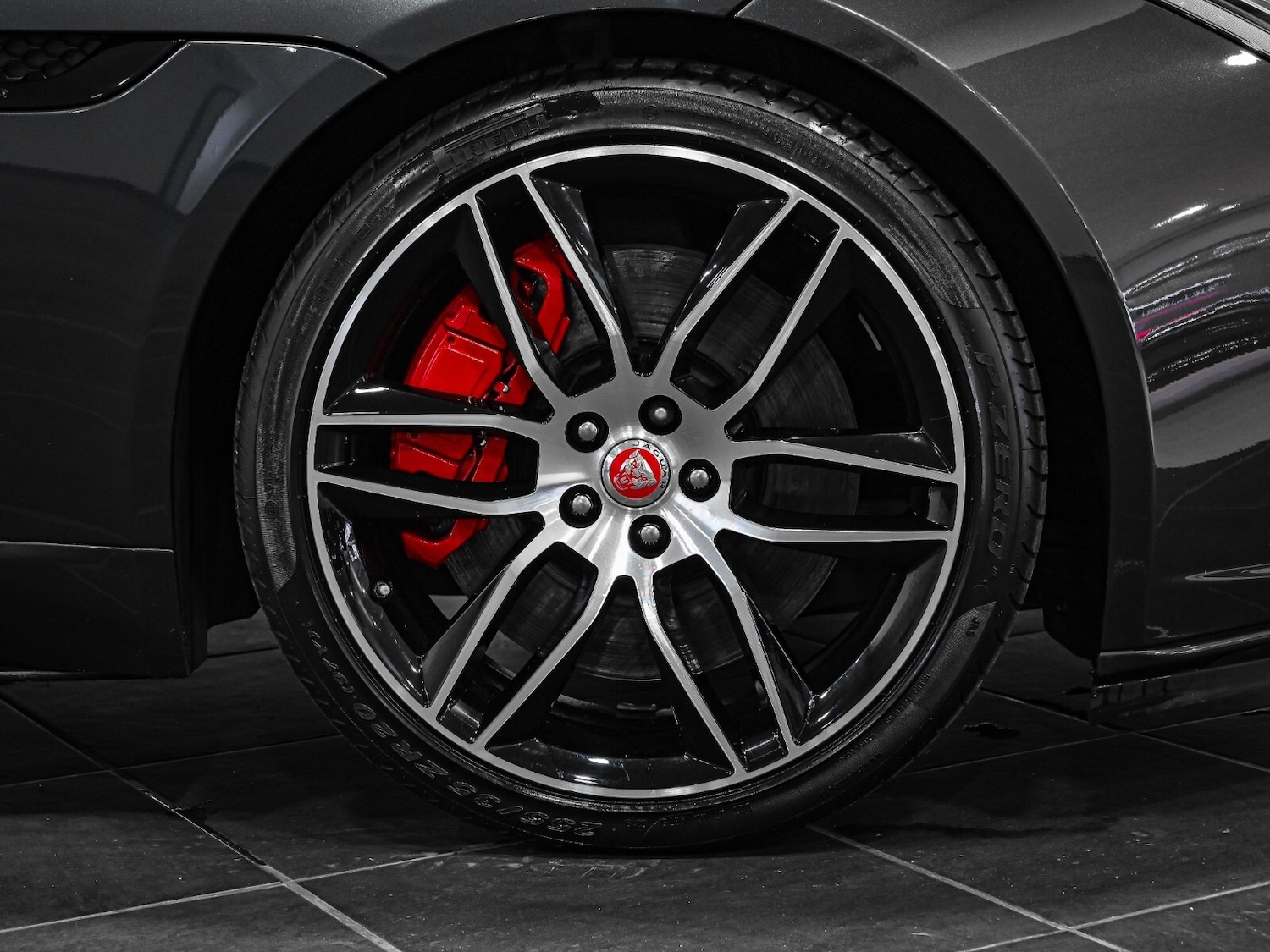 Used Jaguar F-Type 2019 for sale - 76074438: Photo 7