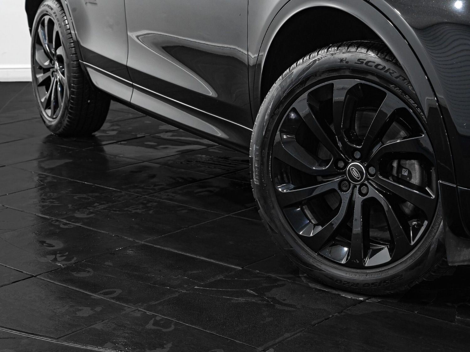 Used Land Rover Discovery Sport 2022 for sale - 76647918: Photo 19