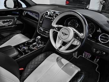 Used Bentley Bentayga 2018 for sale - 79640554: Photo